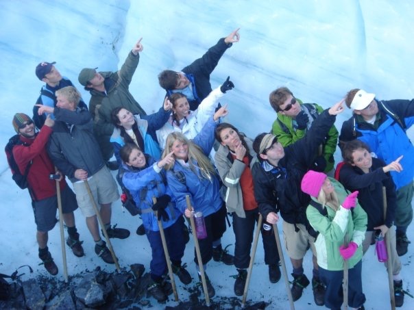 group photo pointing - The Larson Lab @ NCSU - College of Natural Resources at NC State University